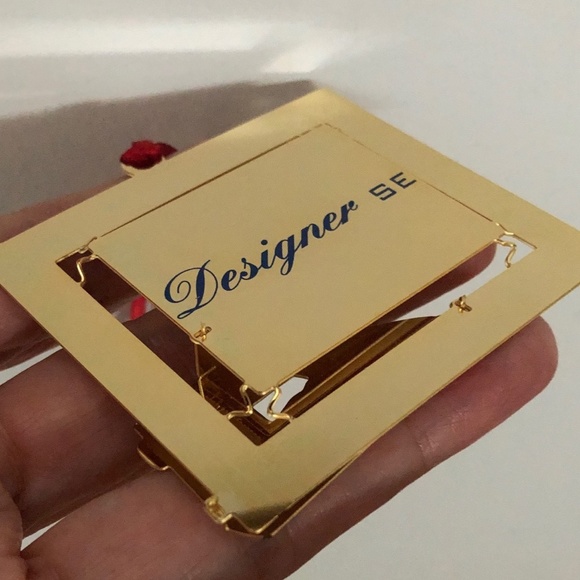 NWOT Husqvarna Viking “Designer SE” Sewing Machine Ornament - Picture 9 of 10